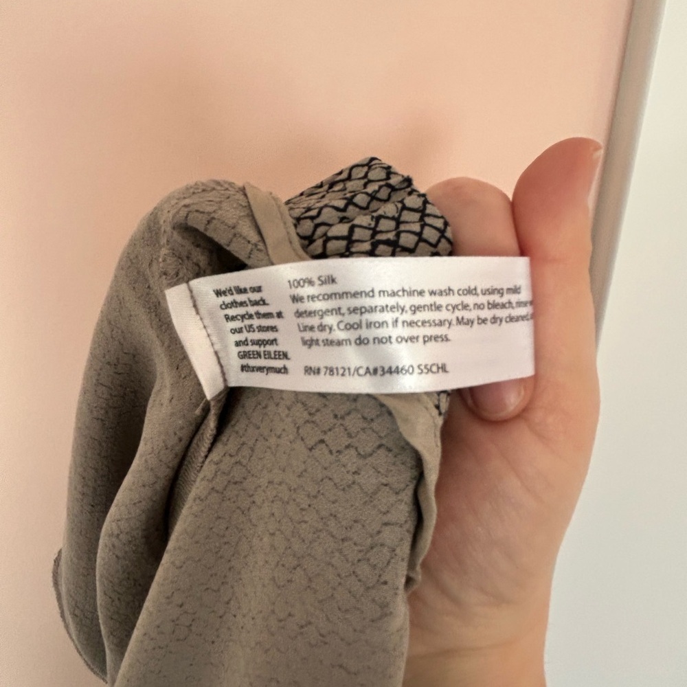 Eileen Fisher 100% silk crepe georgette pants. 1X - Picture 9 of 11